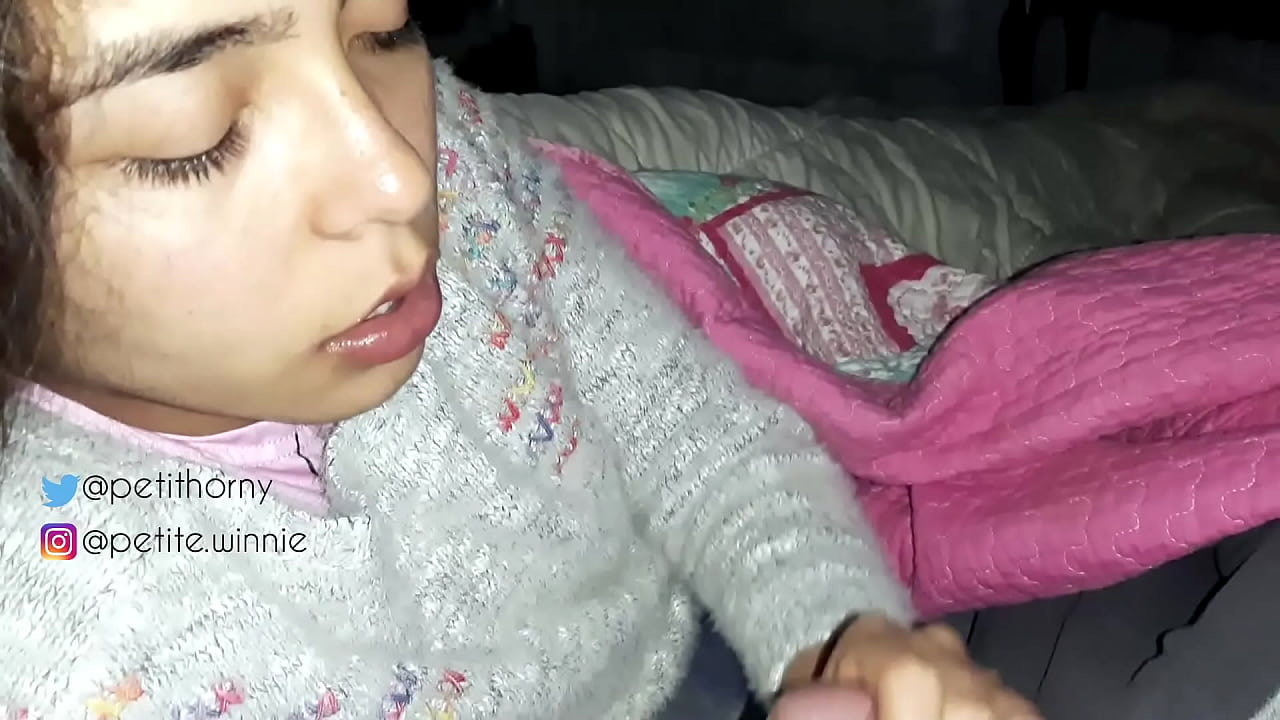 ខ្ញុំលេបទឹកដោះដែលប្រមូលបានរបស់ប្តីខ្ញុំទាំងអស់ - បង្ហាញអណ្តាតជាមួយ CUM