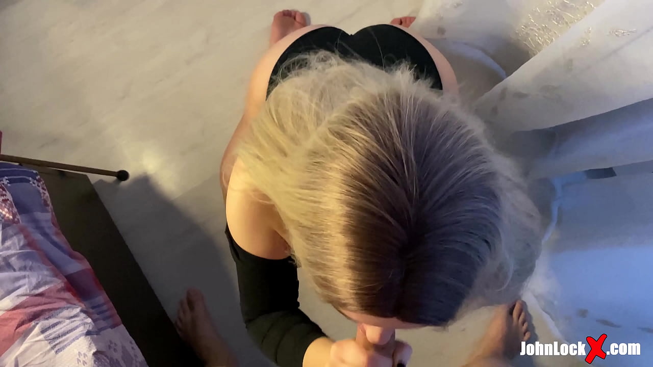 ក្បាលក្រហម បឺតជញ្ជក់ ឌឺ និង ជញ្ជក់មាត់ ឡើងលើ លានាង